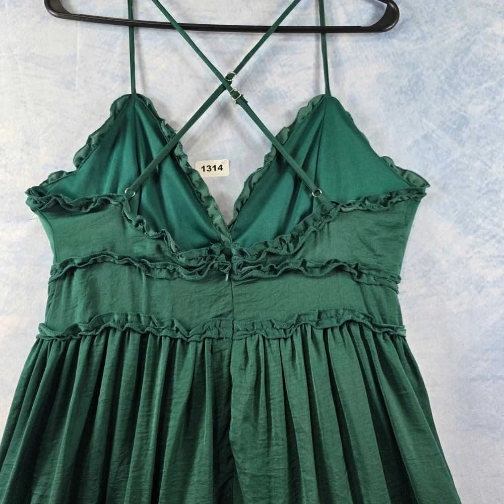 She + Sky Emerald Green Ruffle Tiered‎ Babydoll Mini Dress Cross Back Small